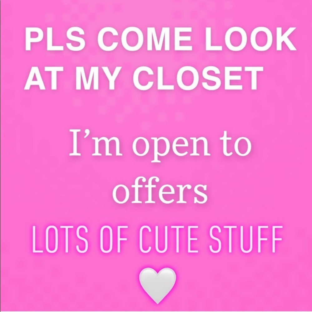 COME CHECK OUT MY CLOSET🤍🤍